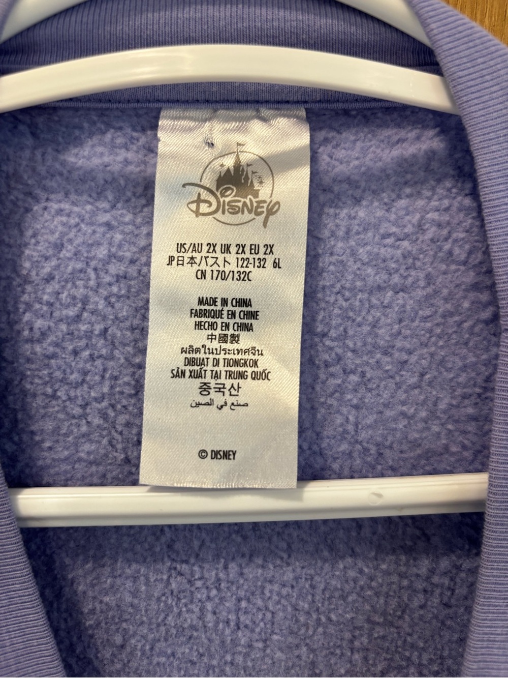 Disney Daisy Duck Oversized Crewneck Sweater Size 2X - Picture 4 of 4